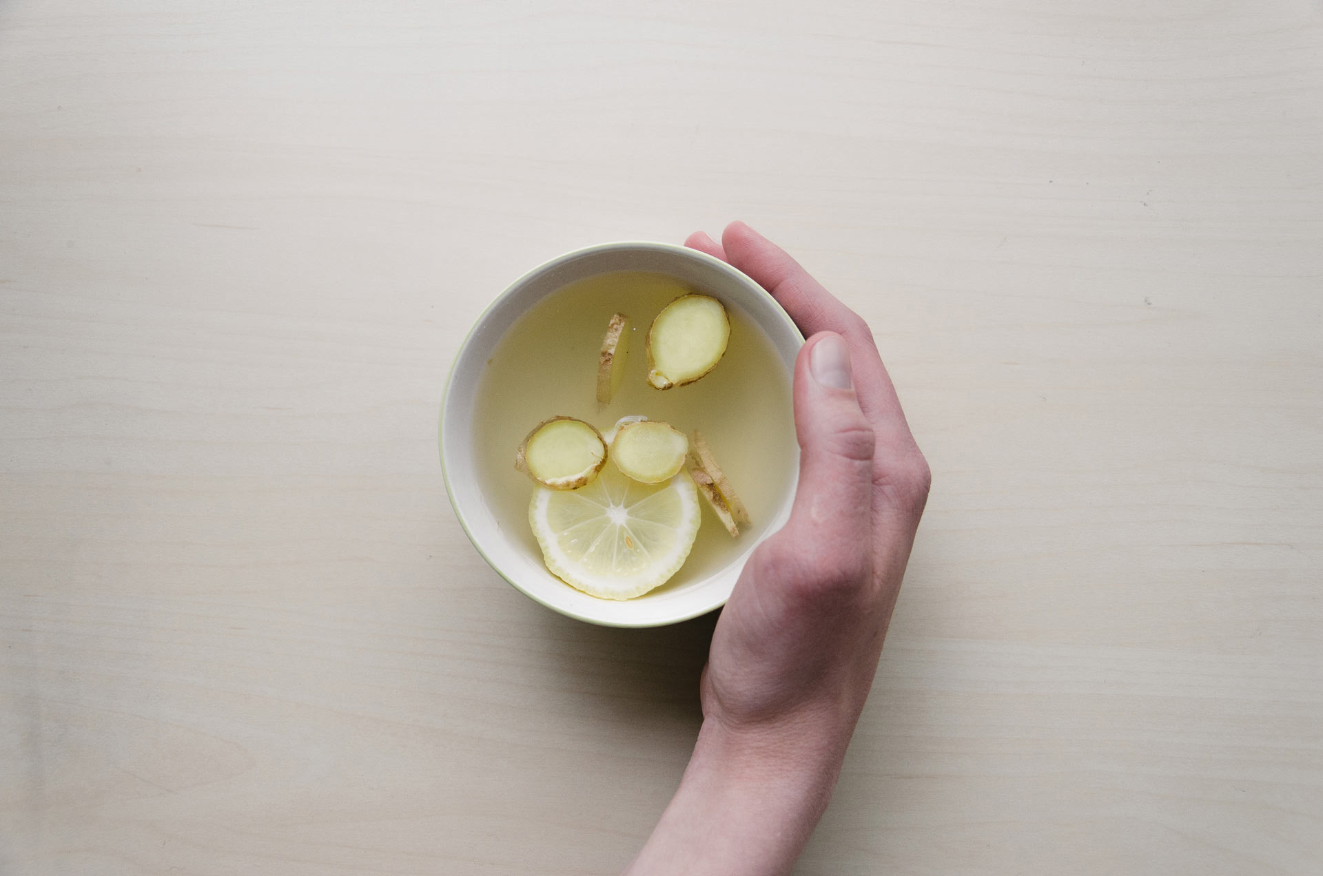 Ginger and Lemon might just be the best medecine for cold!